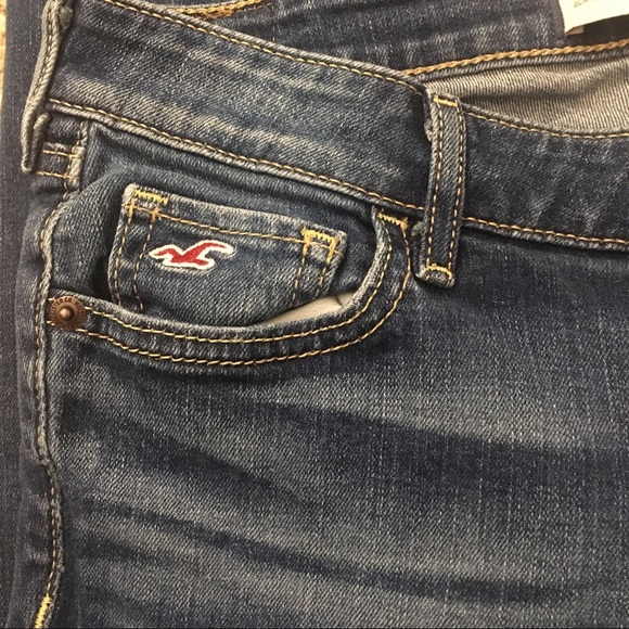 5R Hollister Straight Jeans - Picture 5 of 5